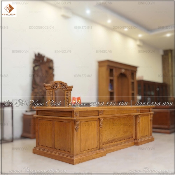 Bàn làm việc Chủ tịch gỗ Gõ Đỏ kích thước 2m6 phong cách châu Âu 