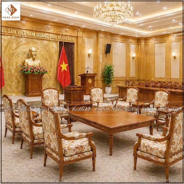 Giải Pháp Nội Thất Phòng Khánh Tiết Sang Trọng Với Bộ Bàn Ghế Gỗ Tự Nhiên