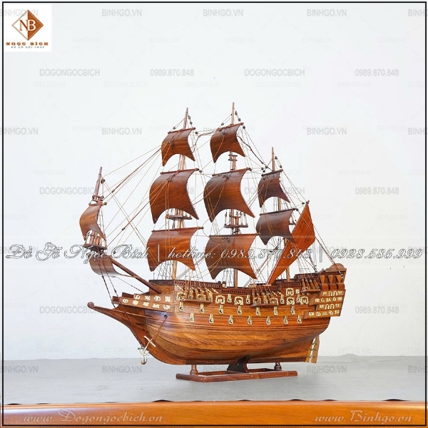 Mô hình thuyền gỗ hương dài 60cm 