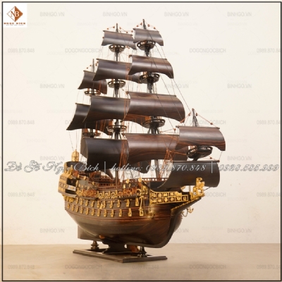 Thuyền Buồm Phong Thủy Gỗ Mun Quà Tặng