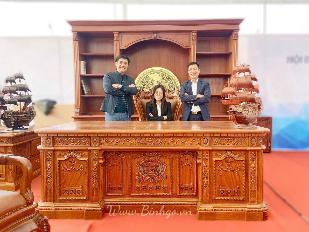 Thuyền buồm gỗ Hương không chỉ đẹp về hình thức mà còn được đánh giá cao về giá trị sử dụng lâu dài.