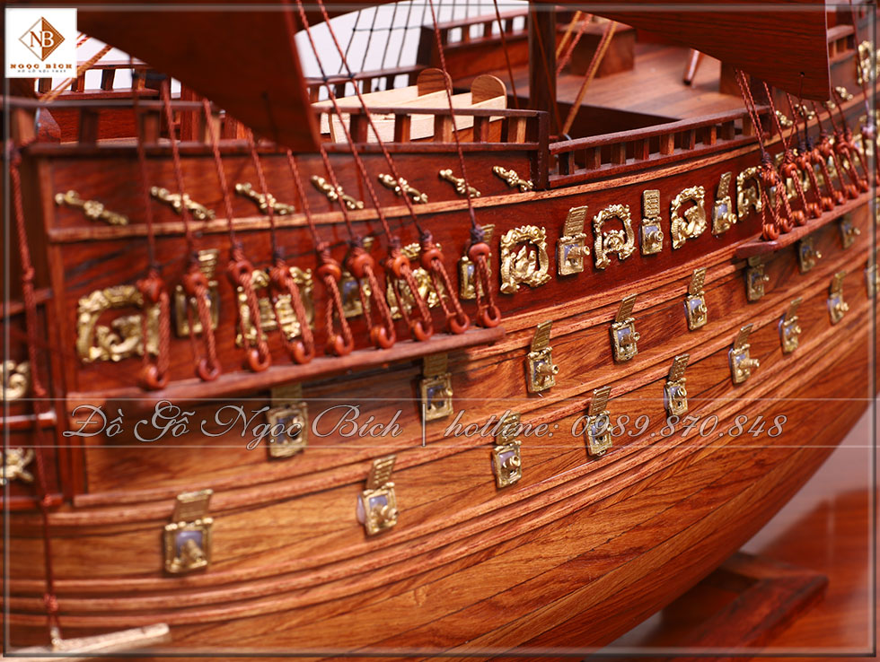 Thuyền buồm gỗ hương 80cm đến 1m